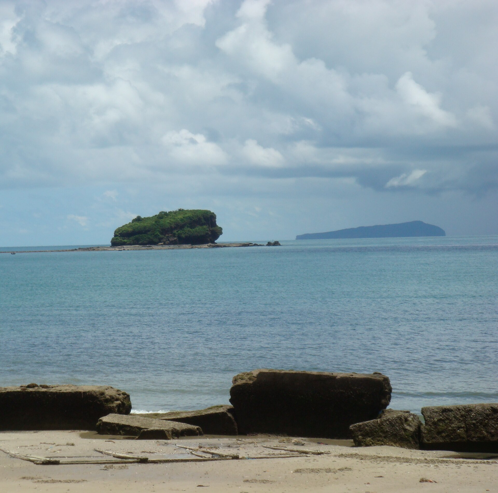 Volcanic shore and Xieyang Island · Weizhou Island