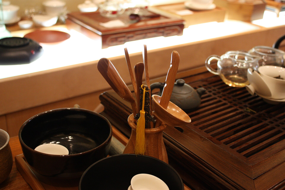 Chinese tea utensils · a brewing-table detail
